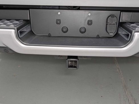 Used 2024 RAM 1500 Laramie image 10