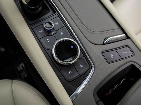 Used 2025 Cadillac XT5 Premium Luxury w/ LPO, Floor Liner Package image 21