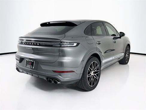 New 2026 Porsche Cayenne Coupe image 9