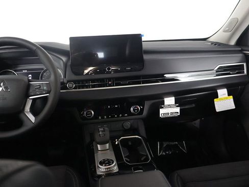 New 2026 Mitsubishi Outlander SE AWD/4WD image 36