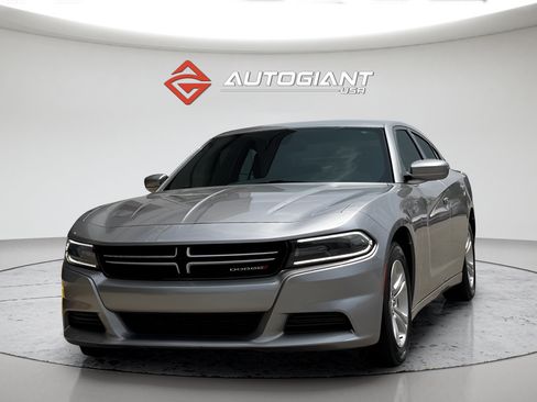 Used 2016 Dodge Charger SE w/ Popular Equipment Group RWD image 8