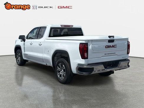 Used 2022 GMC Sierra 1500 SLE image 5