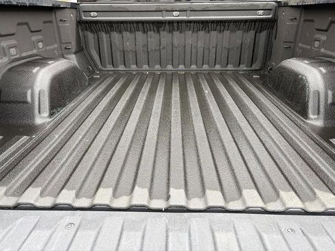 Used 2021 Chevrolet Silverado 1500 LT Trail Boss image 11