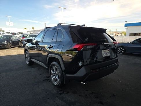 Used 2025 Toyota RAV4 XLE image 10