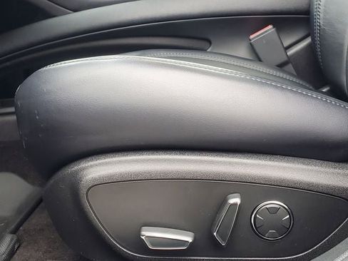 Used 2018 Lincoln MKZ Reserve w/ Climate Package FWD image 6