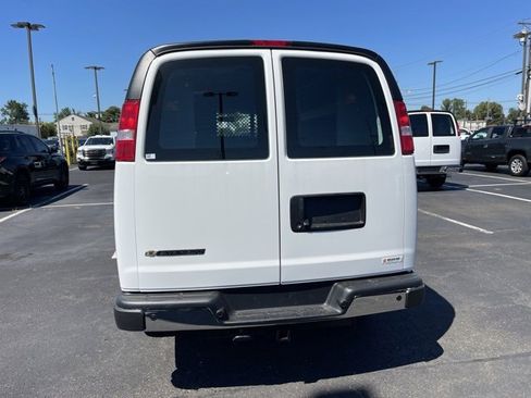 New 2025 Chevrolet Express 2500 Work Van w/ Driver Convenience Package image 6