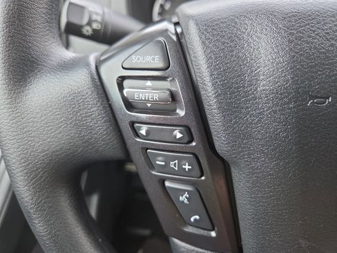 Used 2025 Nissan Frontier S w/ Tow Package image 19
