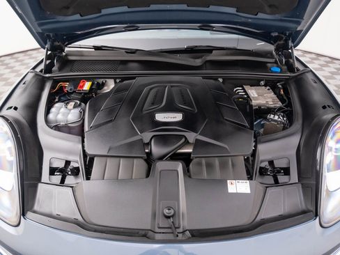 Used 2019 Porsche Cayenne image 28