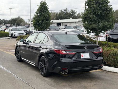 Certified 2026 Toyota Camry SE image 5