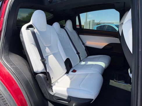 Used 2023 Tesla Model X AWD/4WD image 9