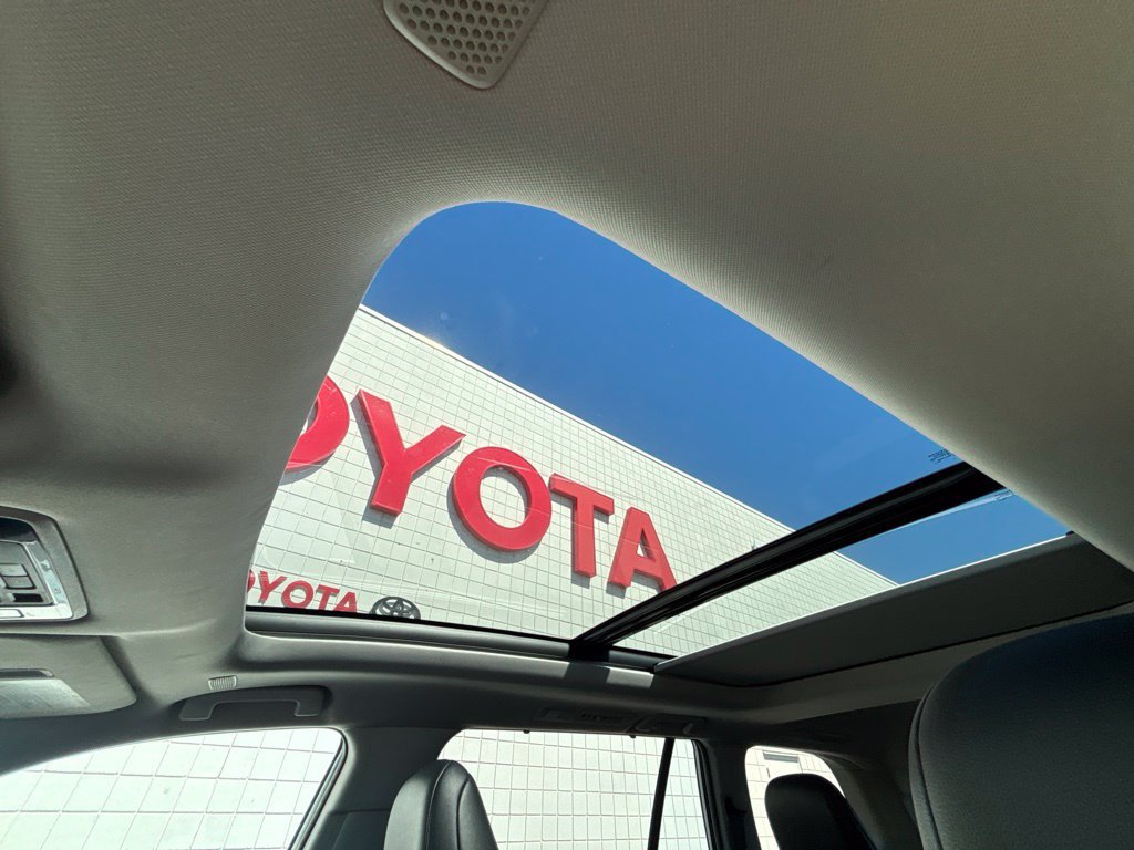 Used 2025 Toyota Grand Highlander FWD image 18