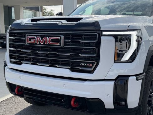 New 2026 GMC Sierra 2500 AT4 w/ AT4 Premium Plus Package AWD/4WD image 10