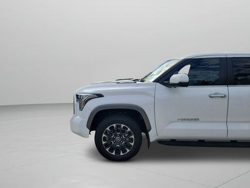 Used 2024 Toyota Tundra Limited image 31