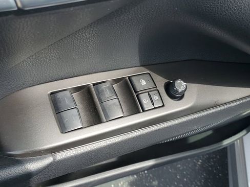 Used 2023 Toyota Camry SE AWD/4WD image 15