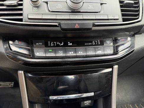 Used 2017 Honda Accord Sport Special Edition image 23