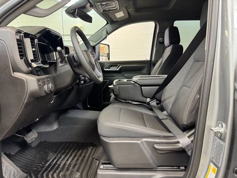 New 2026 Chevrolet Silverado 3500 LT AWD/4WD image 13