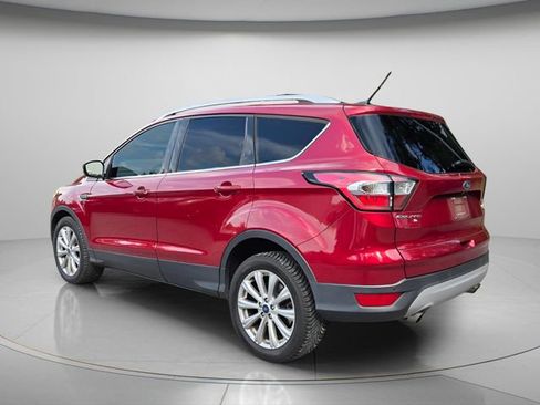Used 2017 Ford Escape Titanium FWD image 4