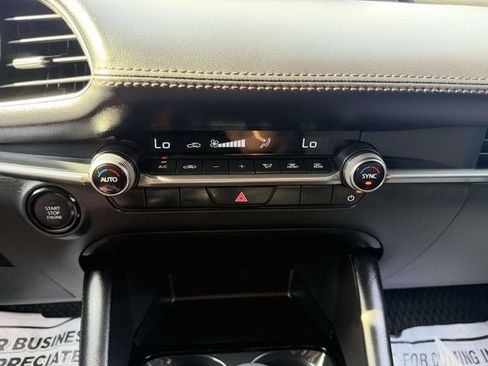 Used 2025 MAZDA MAZDA3 s Sport FWD image 19