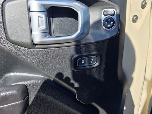 Used 2020 Jeep Gladiator Rubicon w/ Trailer Tow Package image 24