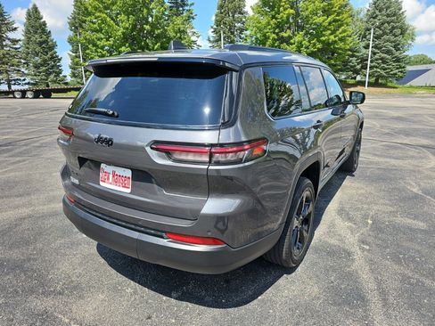 Used 2023 Jeep Grand Cherokee L Laredo AWD/4WD image 6
