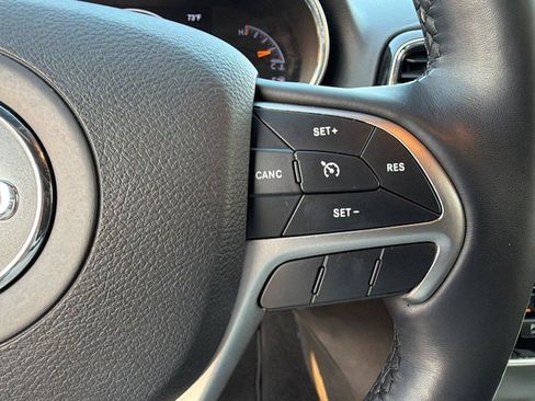 Used 2021 Jeep Grand Cherokee Laredo X RWD image 28