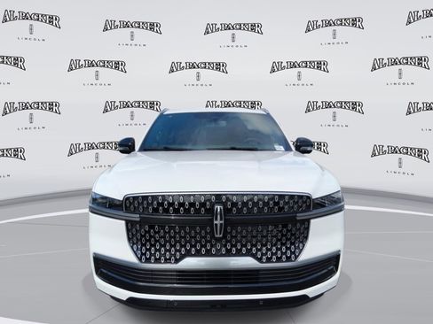 New 2026 Lincoln Navigator L Reserve AWD/4WD image 8