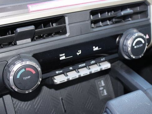 Used 2024 Toyota Tacoma SR5 image 21