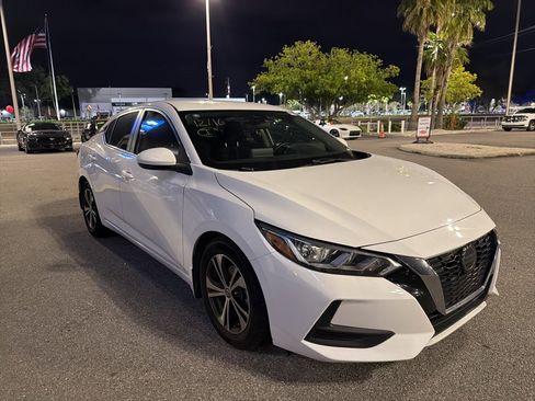 Used 2020 Nissan Sentra SV image 1