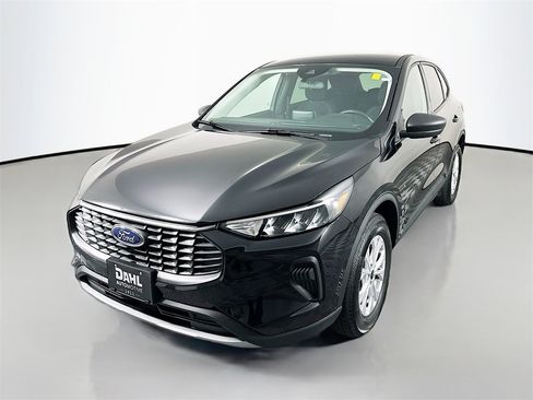 Used 2025 Ford Escape Active image 3