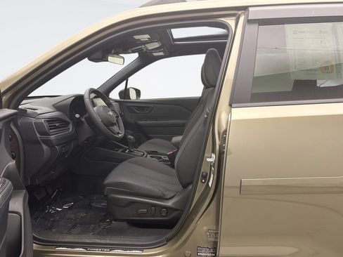Used 2025 Subaru Forester Premium image 11