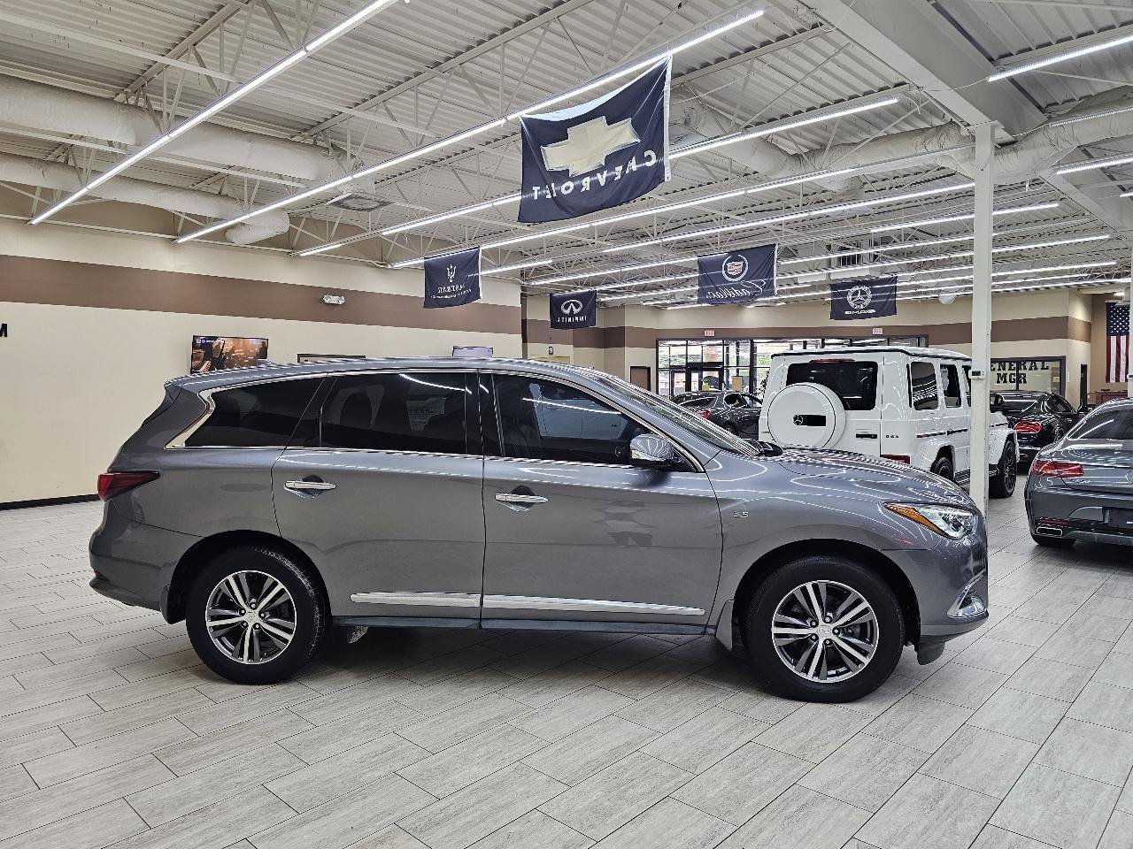 Used 2020 INFINITI QX60 Pure FWD image 5