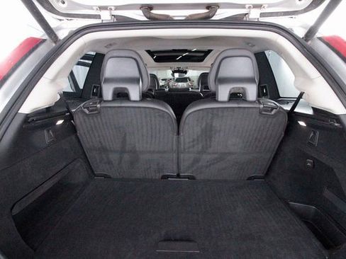 Used 2020 Volvo XC90 T6 Momentum image 30