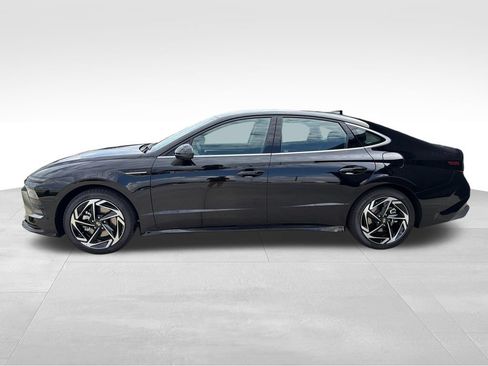 New 2026 Hyundai Sonata SEL FWD image 2