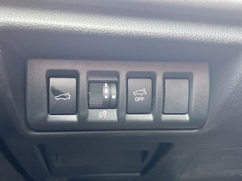 Used 2023 Subaru Outback Touring AWD/4WD image 33