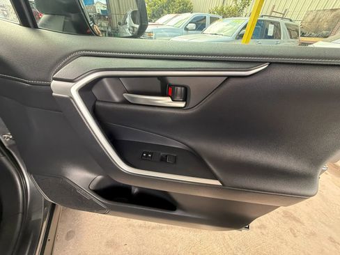 Used 2019 Toyota RAV4 Limited w/ Advanced Technology Package AWD/4WD image 24