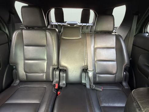 Used 2014 Ford Explorer XLT w/ Equipment Group 202A image 22