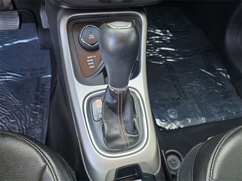 Used 2019 Jeep Compass Latitude image 21