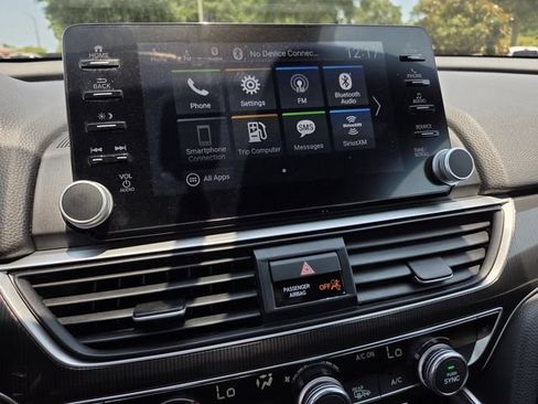 Used 2019 Honda Accord Sport image 9