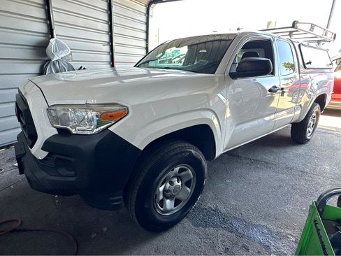 Used 2022 Toyota Tacoma SR RWD image 4