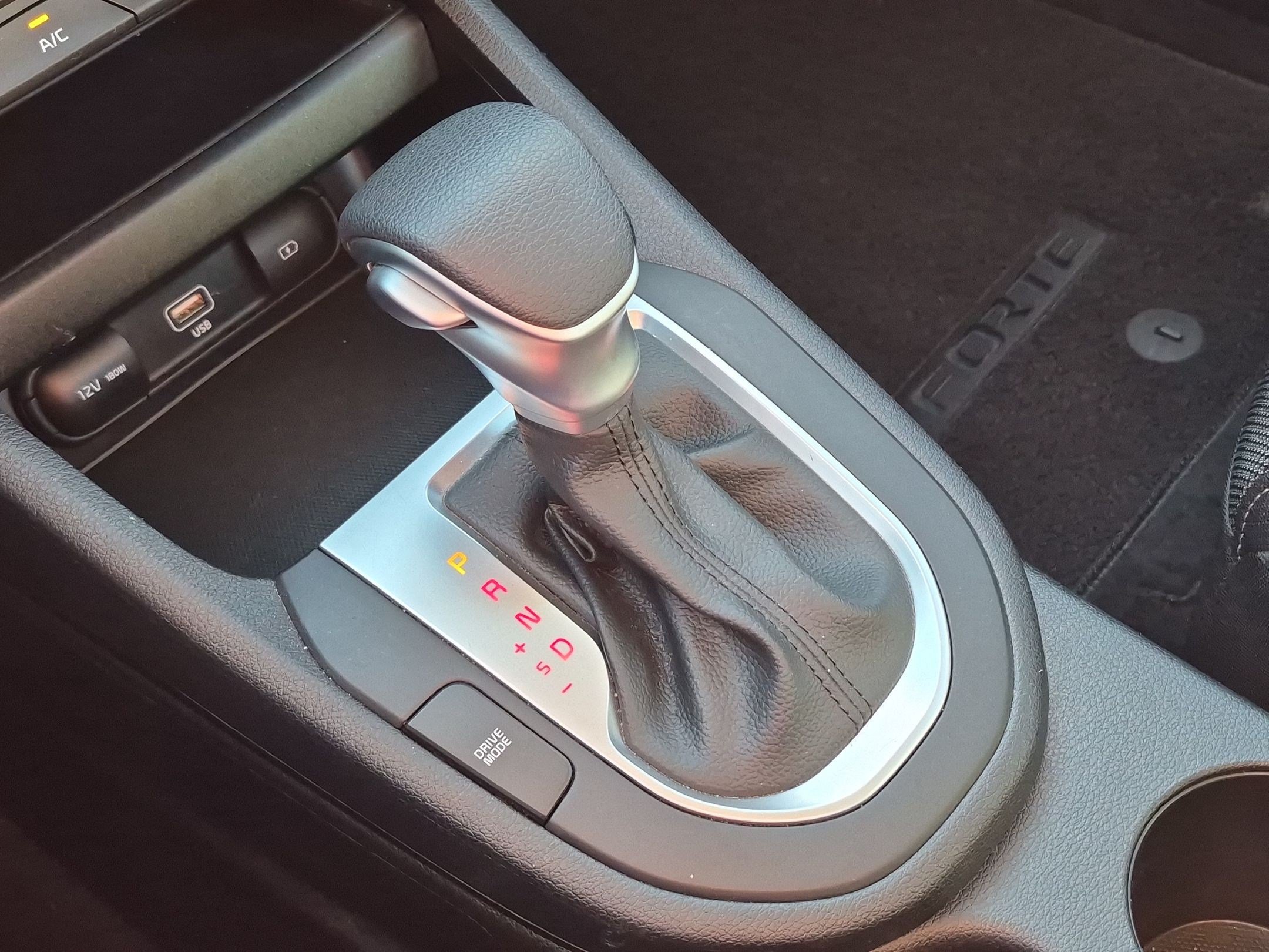Certified 2024 Kia Forte LXS w/ LXS Technology Package FWD image 21