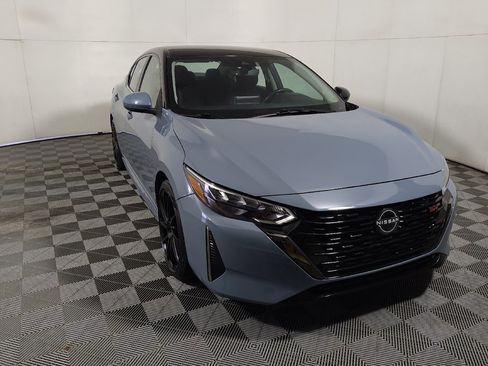 Used 2024 Nissan Sentra SR FWD image 14