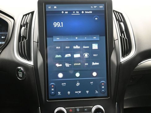 Used 2024 Ford Edge Titanium image 16