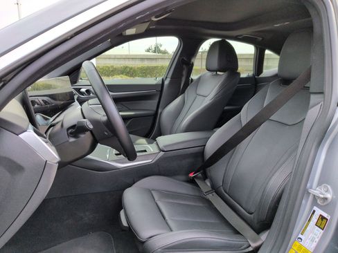 Used 2023 BMW i4 eDrive40 w/ Premium Package image 16