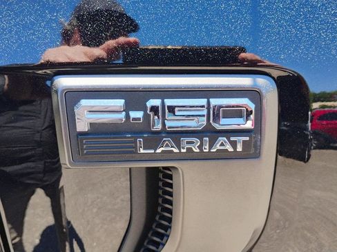 Used 2021 Ford F150 Lariat w/ Equipment Group 502A High AWD/4WD image 14