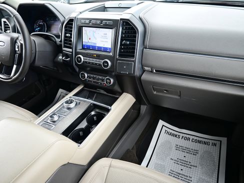 Used 2021 Ford Expedition Limited image 23
