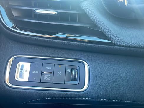 New 2026 Buick Enclave Sport Touring w/ Power Package image 5