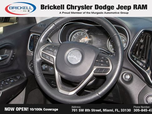 Used 2019 Jeep Cherokee Limited image 20