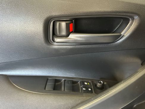 Used 2023 Toyota Corolla LE w/ Carpet Mat Package (TMS) FWD image 15