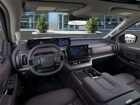 New 2026 Ford Expedition Platinum w/ Platinum Ultimate Package image 9