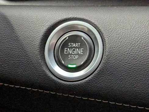 Used 2022 Cadillac Escalade ESV Sport RWD image 26